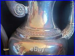 Christofle / Cafetière/verseuse en métal argenté & ébène / Modèle Malmaison Christofle / Cafetière/verseuse en métal argenté & ébène / Modèle Malmaison