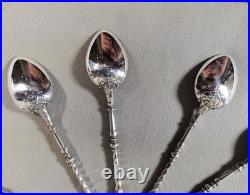 Christofle, Douze Cuillères à Moka en Métal Argenté, modèle à La Russe, Fin XIXe