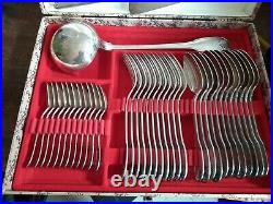 Christofle Menagere Modele Coquille 36 Pieces Metal Argente Vers 1950