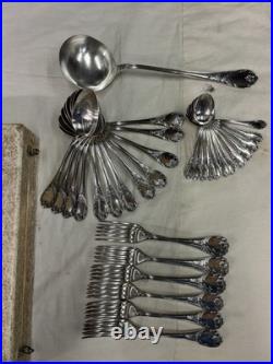 Christofle Modele Marly Menagere 37 Pieces En Metal Argente