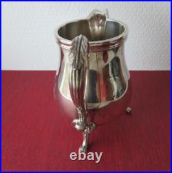 Christofle verseuse/cafetière + pot à lait en métal argenté. Modèle Pompadour