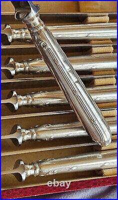 Coffret 24 couteaux CAILAR BAYARD métal argenté & inox Modèle rubans Louis XVI