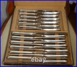 Coffret 24 couteaux ERCUIS modèle Spatours en métal argenté 12 grands 12 petits