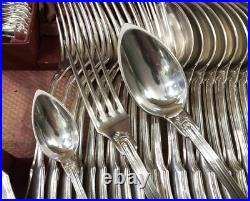 E. LEPERE ancienne ménagère 38 couverts en métal argenté Modèle FILET COQUILLE E. LEPERE ancienne ménagère 38 couverts en métal argenté Modèle FILET COQUILLE