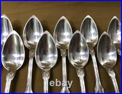 E. LEPERE ancienne ménagère 38 couverts en métal argenté Modèle FILET COQUILLE E. LEPERE ancienne ménagère 38 couverts en métal argenté Modèle FILET COQUILLE