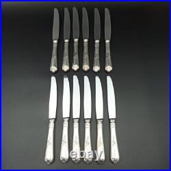 ERCUIS 12 COUTEAUX DE TABLE EN MÉTAL ARGENTÉ Modèle DUBARRY / DU BARRY