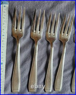 ERCUIS modèle CARTHAGE 8 fourchettes à gâteau, dessert ART DECO Métal argenté