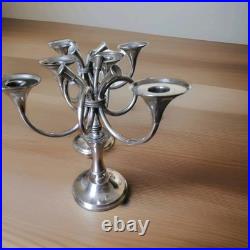 Ercuis paire de chandelier modèle Cheverny métal argenté décor au cors de chasse