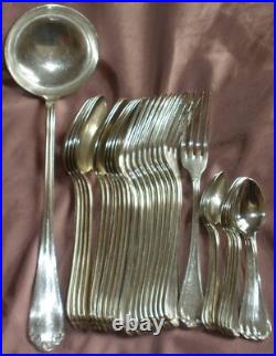 Félix Frères Ménagère 10 personnes en métal argenté Modèle à filets & feuillages