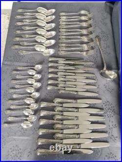 Grande Ménagère Liberty en métal argenté avec couteaux 61 pièces modèle Louis XV