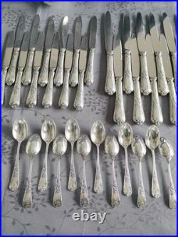 Grande Ménagère Liberty en métal argenté avec couteaux 61 pièces modèle Louis XV