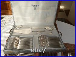 Importante Ménagère Ercuis en Métal Argenté Modèle Cambodge 106 Pièces COFFRETS