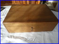 Importante Ménagère Ercuis en Métal Argenté Modèle Cambodge 106 Pièces COFFRETS