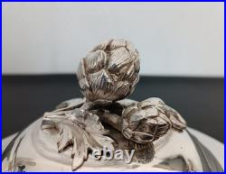 Légumier en métal argenté modèle aux artichauts
