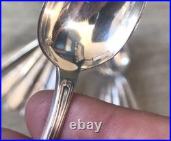 Lot 12 cuilléres MOKA Métal Argenté Christofle Modèle filet ruban Lot 12 cuilléres MOKA Métal Argenté Christofle Modèle filet ruban