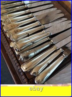 Lot de 15 Couteaux à Entremets Divers Modèles en Métal Argenté