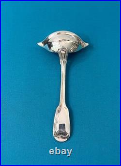 Louche a sauce gras maigre CHRISTOFLE modèle FILET CHINON métal argenté 18 cm