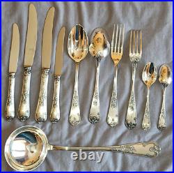 MANULOR Ménagère 61 pièces en métal argenté modèle Régence dont 24 couteaux