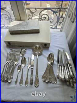 Magnifique ménagère Christofle Modèle Marly en métal argenté (49 pièces)