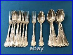 Ménagère 12 couverts CHRISTOFLE modèle CHRYSANTHEME métal argenté 21,5 cm Table