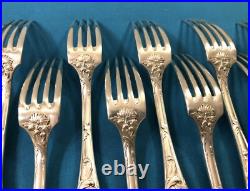 Ménagère 12 couverts CHRISTOFLE modèle CHRYSANTHEME métal argenté 21,5 cm Table