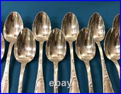 Ménagère 12 couverts CHRISTOFLE modèle CHRYSANTHEME métal argenté 21,5 cm Table