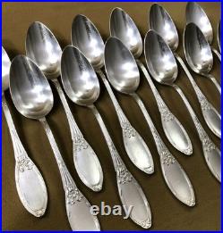 Ménagère 12 couverts de table BOULENGER modèle FILETS ET RUBANS métal argenté