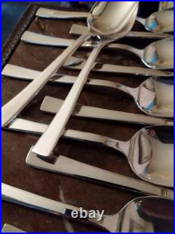 Ménagère 24 Pièces Couverts de Table Orfèvrerie Christofle modèle Concorde