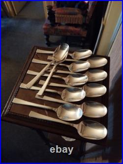 Ménagère 24 Pièces Couverts de Table Orfèvrerie Christofle modèle Concorde