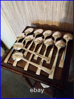 Ménagère 24 Pièces Couverts de Table Orfèvrerie Christofle modèle Concorde