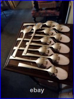 Ménagère 24 Pièces Couverts de Table Orfèvrerie Christofle modèle Concorde