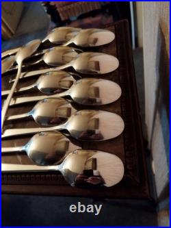 Ménagère 24 Pièces Couverts de Table Orfèvrerie Christofle modèle Concorde