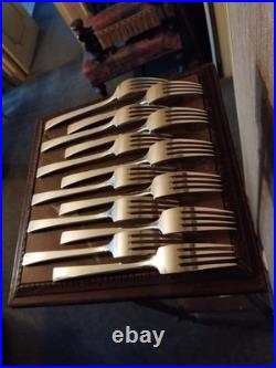 Ménagère 24 Pièces Couverts de Table Orfèvrerie Christofle modèle Concorde