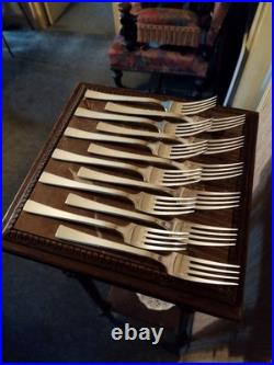 Ménagère 24 Pièces Couverts de Table Orfèvrerie Christofle modèle Concorde