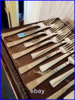 Ménagère 24 Pièces Couverts de Table Orfèvrerie Christofle modèle Concorde