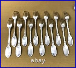 Ménagère 37 couvert RAVINET D'ENFERT modèle RUBANS ACANTHE métal argenté