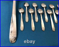 Ménagère 37 couverts ART DECO métal argenté Modèle GRAND PRIX DE MONACO cuillère