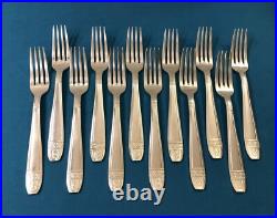 Ménagère 37 couverts ART DECO métal argenté Modèle GRAND PRIX DE MONACO cuillère