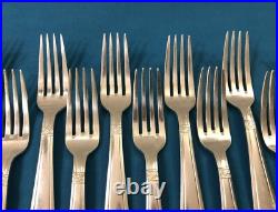 Ménagère 37 couverts ART DECO métal argenté Modèle GRAND PRIX DE MONACO cuillère