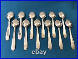 Ménagère 37 couverts ART DECO métal argenté Modèle GRAND PRIX DE MONACO cuillère