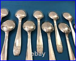 Ménagère 37 couverts ART DECO métal argenté Modèle GRAND PRIX DE MONACO cuillère