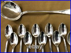 Ménagère 37 couverts ERCUIS modèle LAURIER métal argenté Cuillères Fourchettes