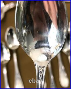 Ménagère 37 couverts ERCUIS modèle LAURIER métal argenté Cuillères Fourchettes