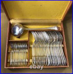 Ménagère 37 couverts SFAM modèle LOUIS XVI métal argenté Cuillère Fourchette