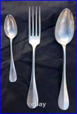 Menagere Christofle 54 couverts métal argenté modèle Fidelio Uniplat Christofle Menagere Christofle 54 couverts métal argenté modèle Fidelio Uniplat Christofle