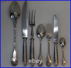 Ménagère Christofle en métal argenté modèle coquille Ménagère Christofle en métal argenté modèle coquille