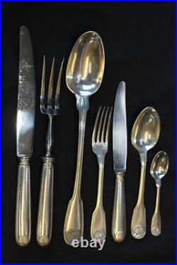 Ménagère Christofle en métal argenté modèle coquille Ménagère Christofle en métal argenté modèle coquille