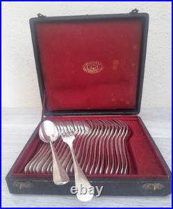 Ménagère Christofle model Uniplat spécial 24 pièces Coffret cuir XIXe Argenté 72