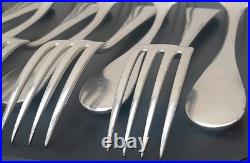 Ménagère Christofle model Uniplat spécial 24 pièces Coffret cuir XIXe Argenté 72