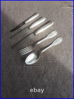 Menagere Metal Argente 135 Pieces Ravinet Denfert Modele Perles Et Coquille